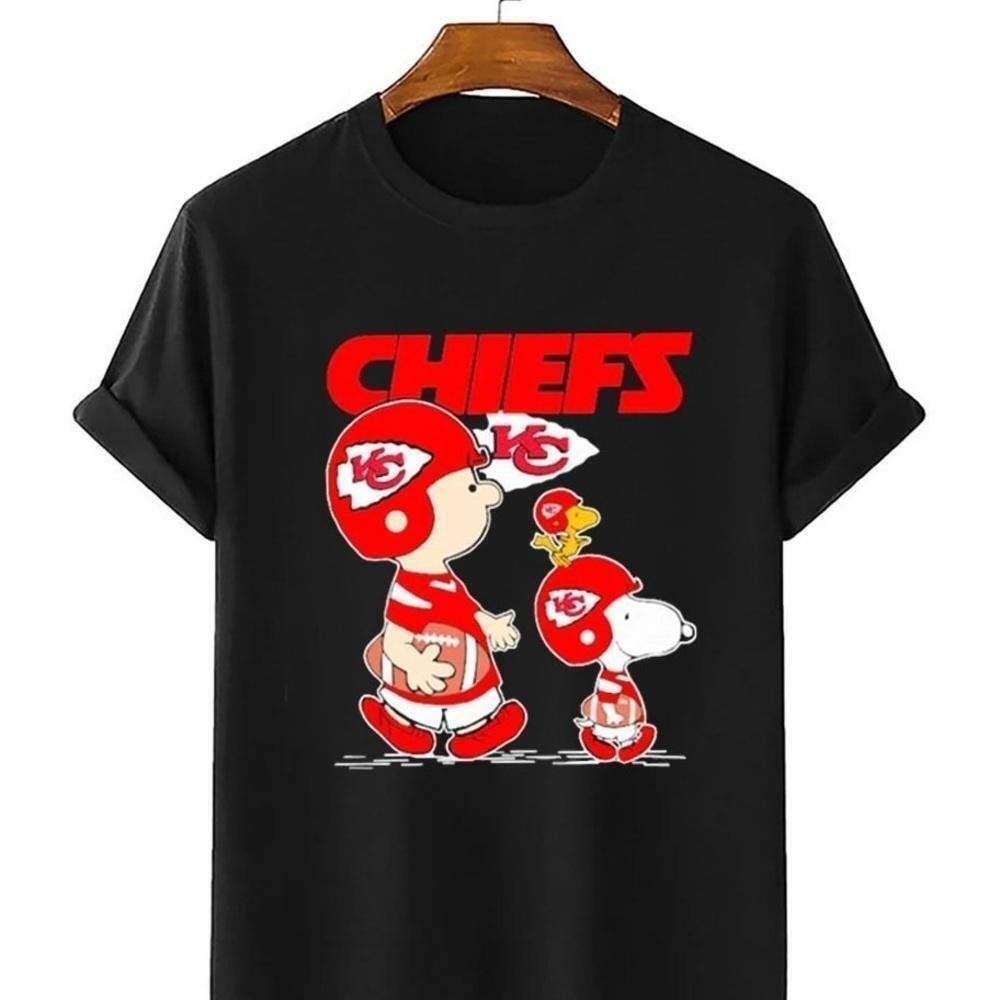 Kansas City Chiefs Snoopy Football Cute Fan Graphic T Shirt